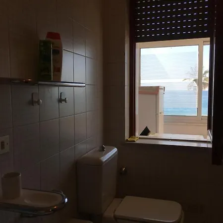 Casa Vacanza A Capo D'orlando, A 50m Dal Mare!